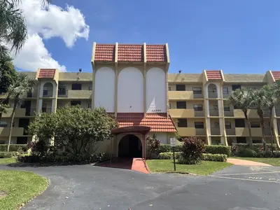 23345 Carolwood Lane 104, Boca Raton – sold