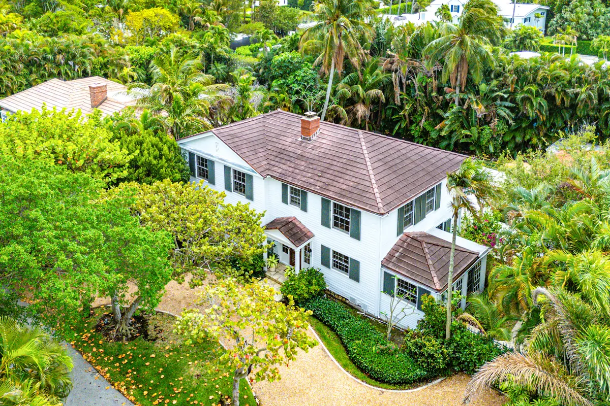 Aerial view at 210 Merrain Road, Palm Beach