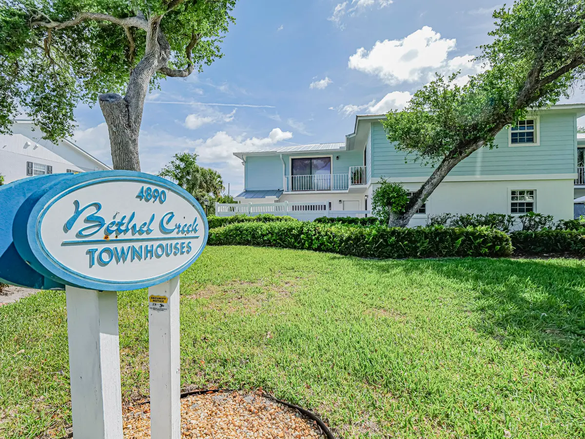 4890 Bethel Creek Drive 5, Vero Beach, FL – photo 2