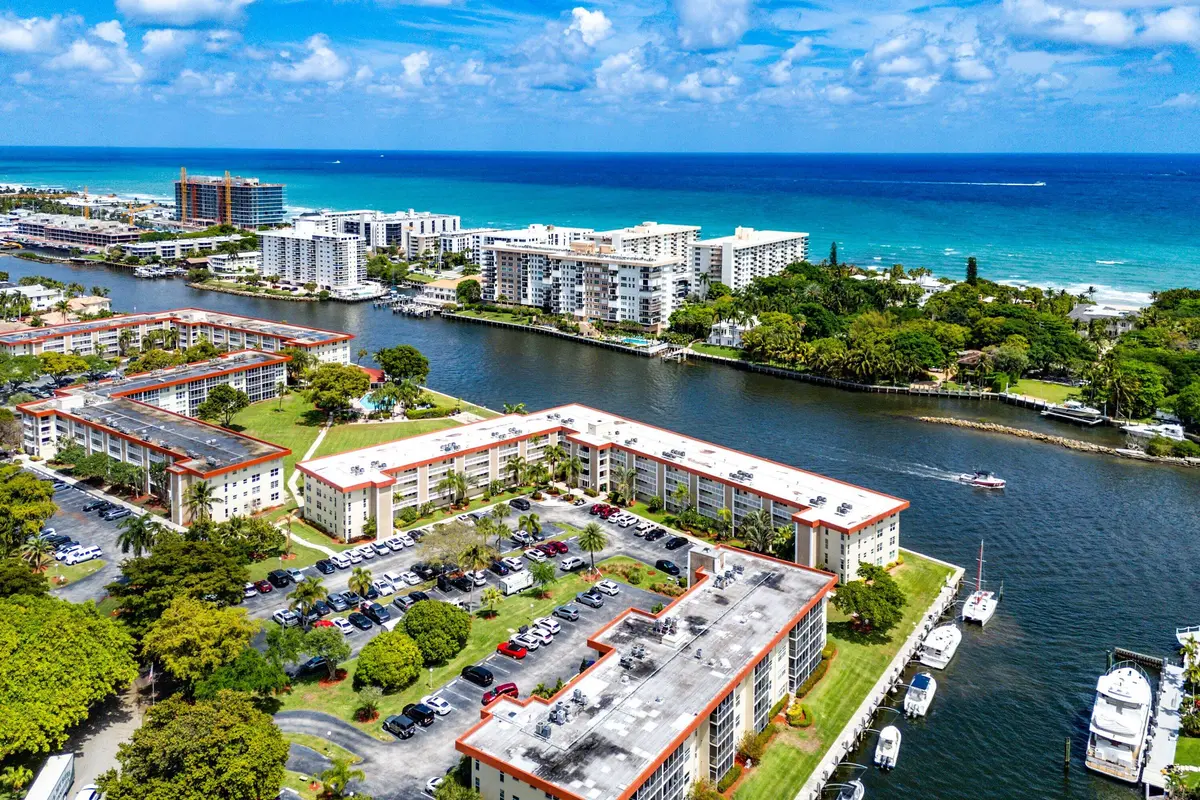 043-3100Northeast48thCourt-415-Lighthous at 3100 NE 48th Court 415, Lighthouse Point