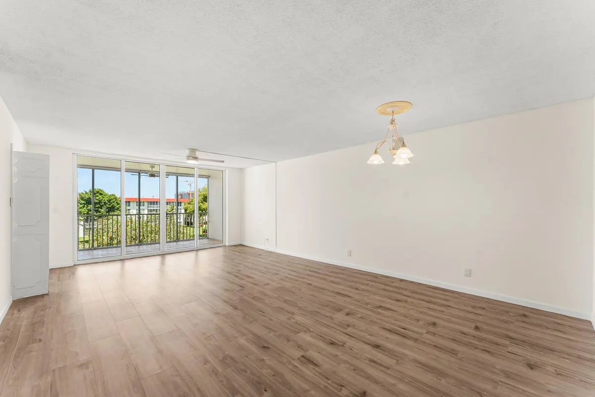 010-3100Northeast48thCourt-415-Lighthous at 3100 NE 48th Court 415, Lighthouse Point