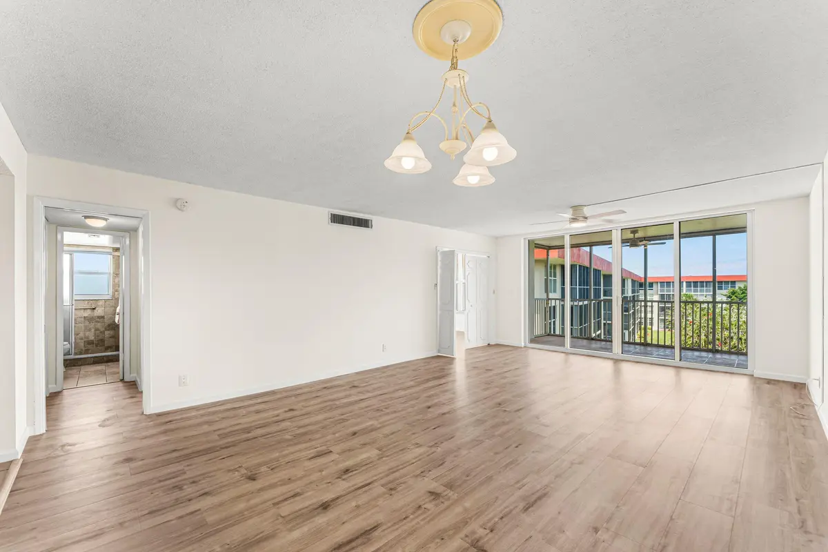 011-3100Northeast48thCourt-415-Lighthous at 3100 NE 48th Court 415, Lighthouse Point