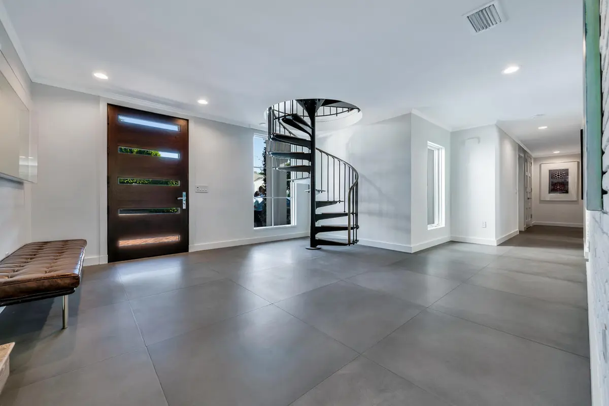 264 Sandpiper Dr Palm Beach FL-large-018 at 264 Sandpiper Drive, Palm Beach