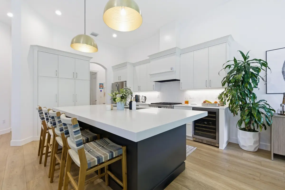 KITCHEN at 943 Mill Creek Drive, Palm Beach Gardens