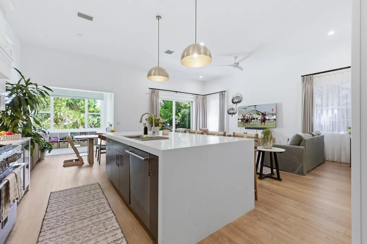 KITCHEN at 943 Mill Creek Drive, Palm Beach Gardens