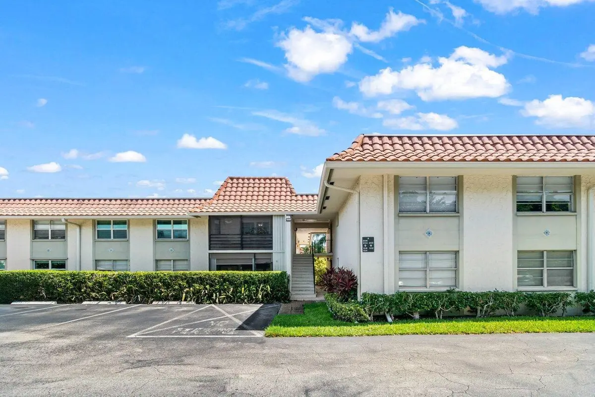 view at 1124 NW 13th Street 204a, Boca Raton