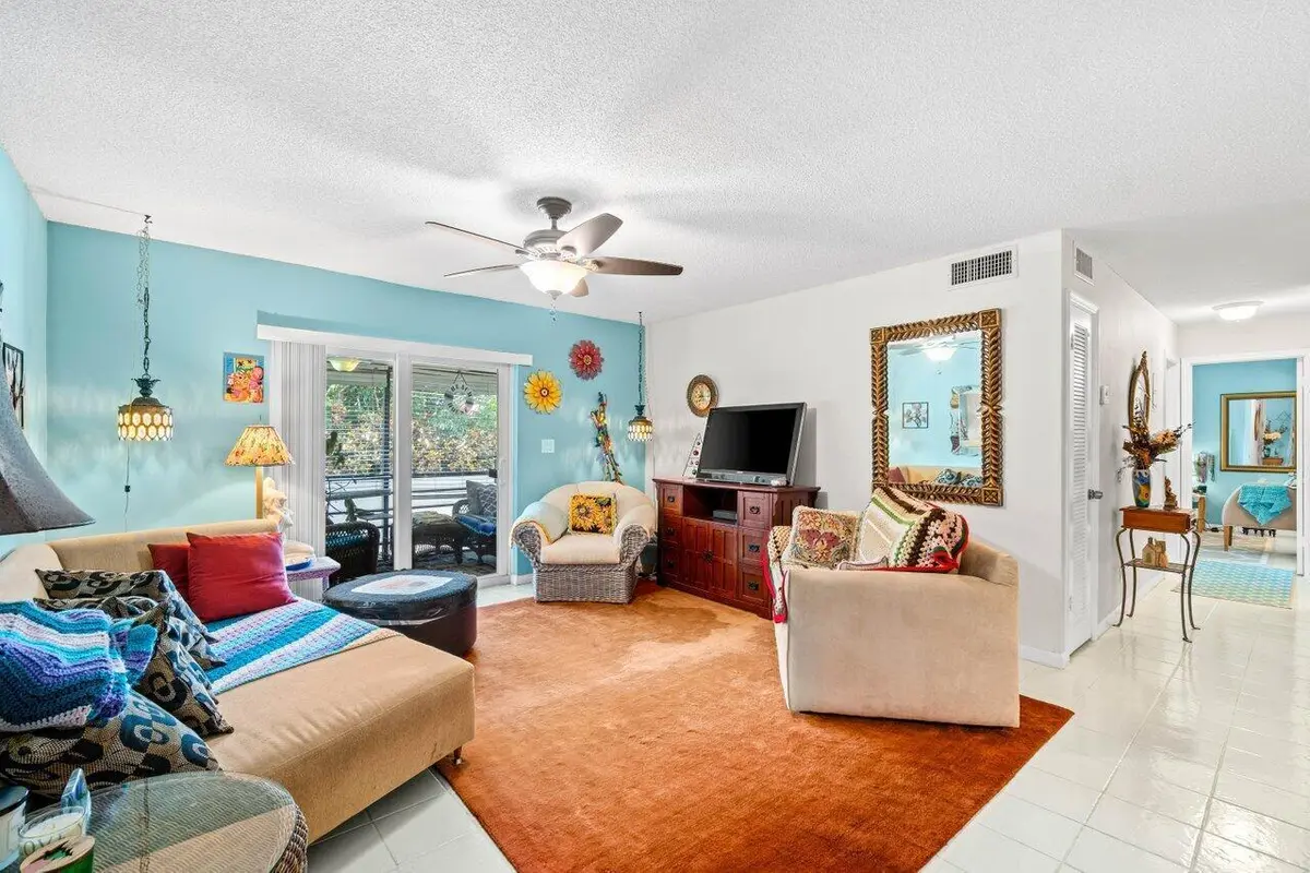 013-1124Northwest13thStreet-204A-BocaRat at 1124 NW 13th Street 204a, Boca Raton
