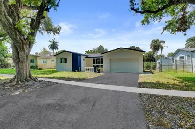 5211 SW 91st Terrace, Cooper City – sold