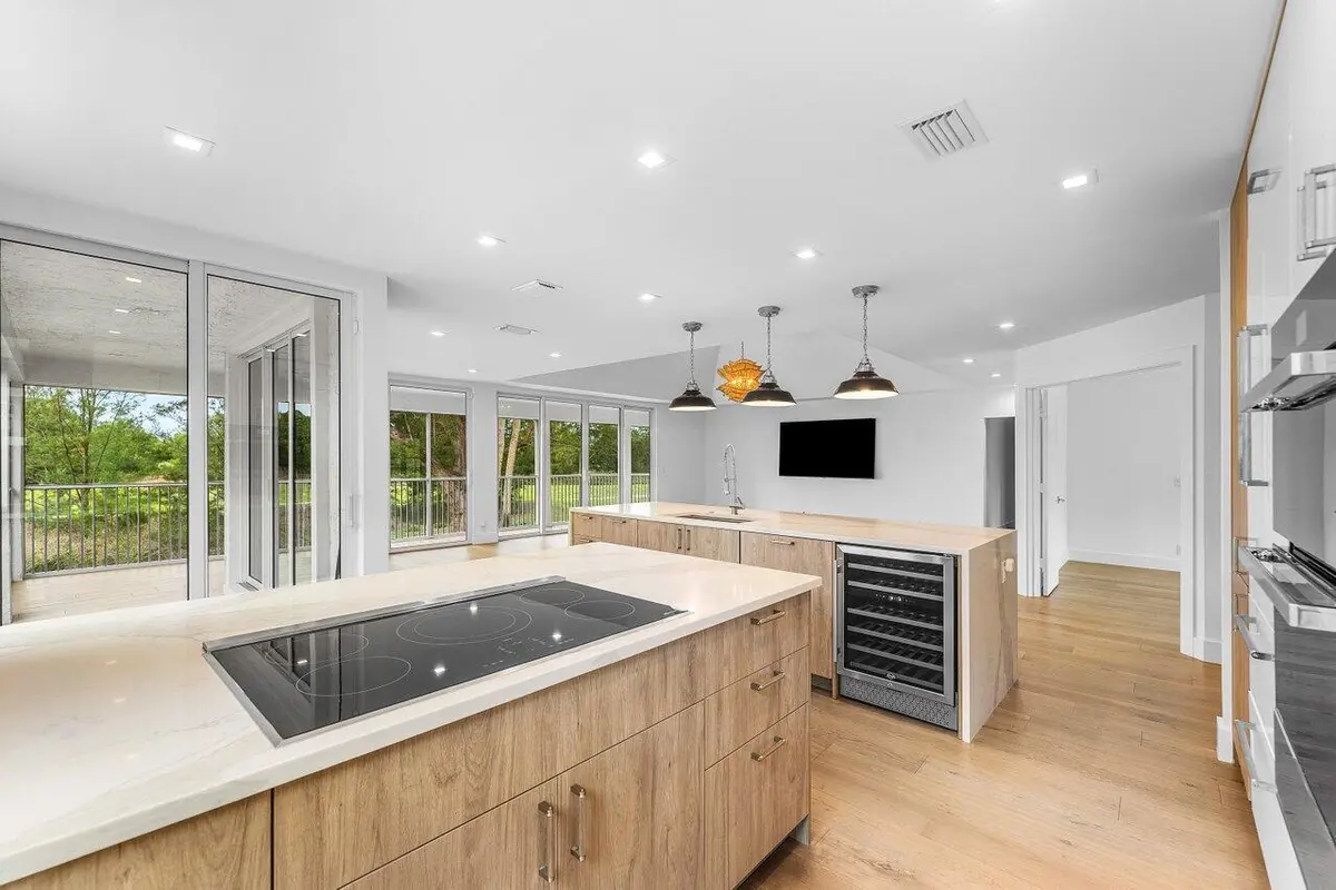 Kitchen at 11847 Pebblewood Drive, Wellington