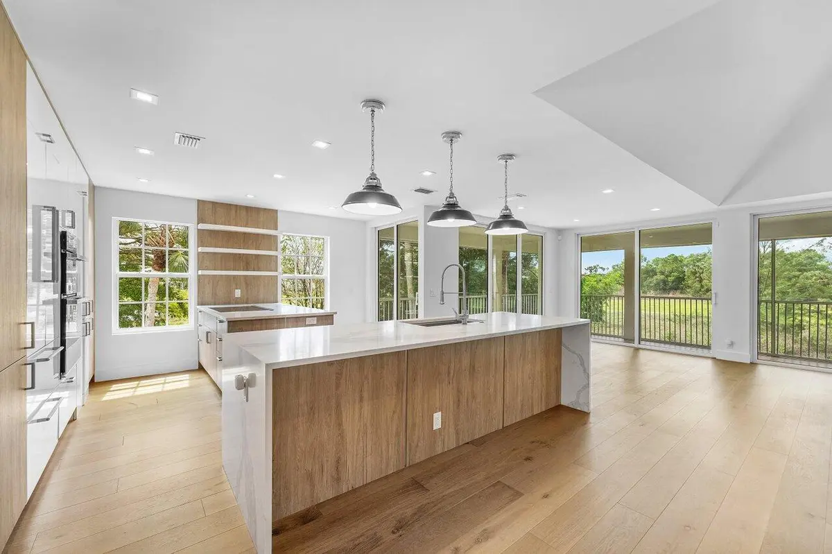 Kitchen at 11847 Pebblewood Drive, Wellington