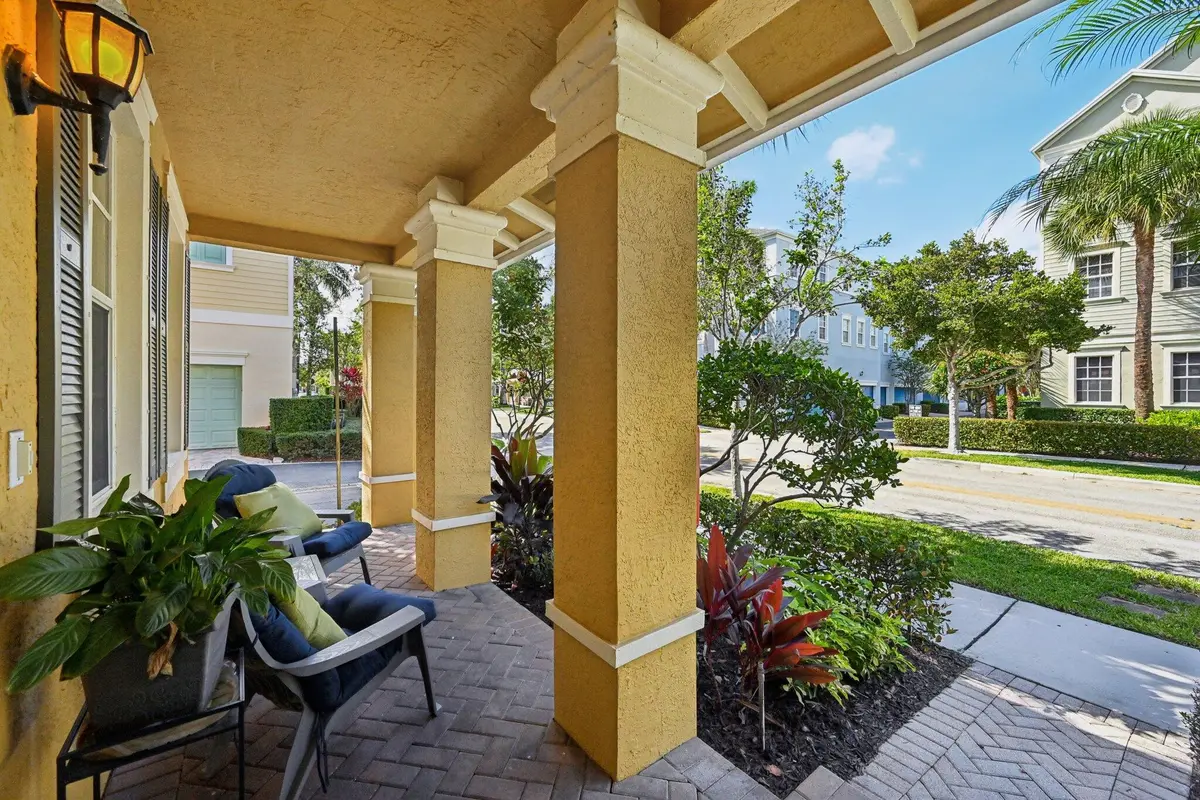 Front porch at 110 E Pigeon Plum Drive 108, Jupiter
