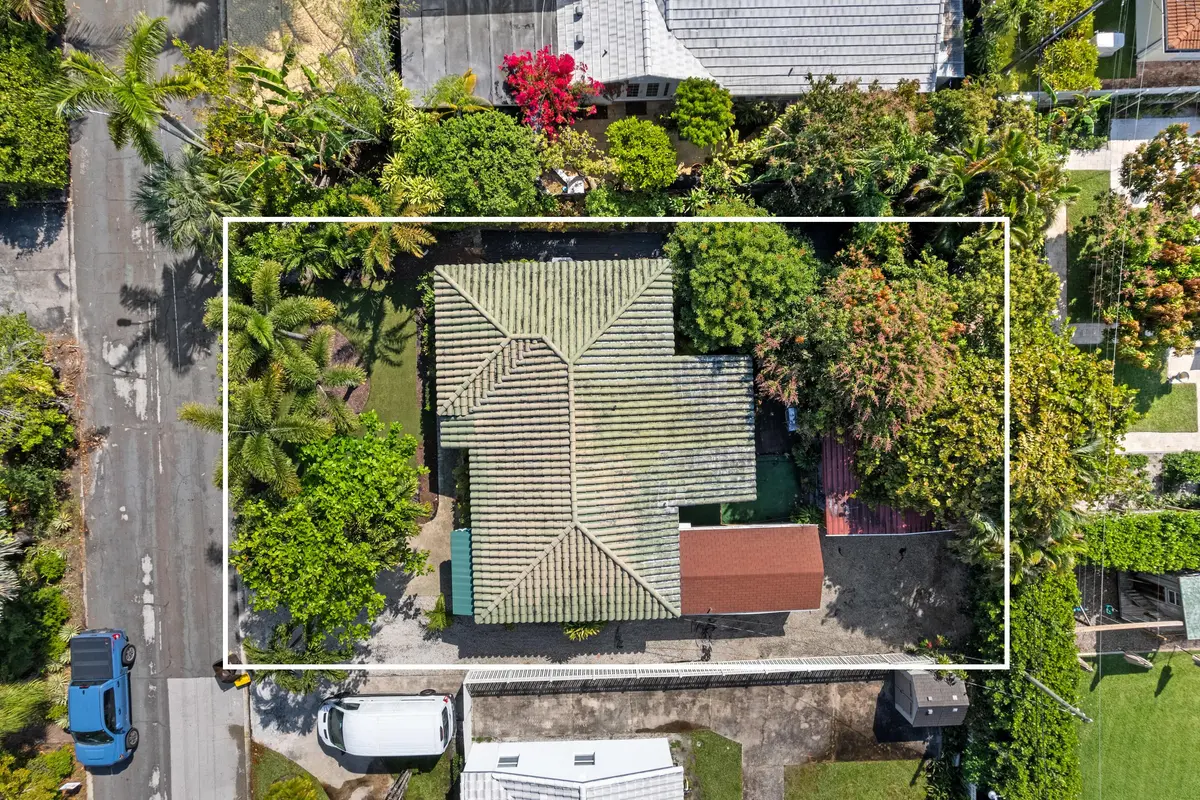 310russlynaerialoutline at 310 Russlyn Drive, West Palm Beach
