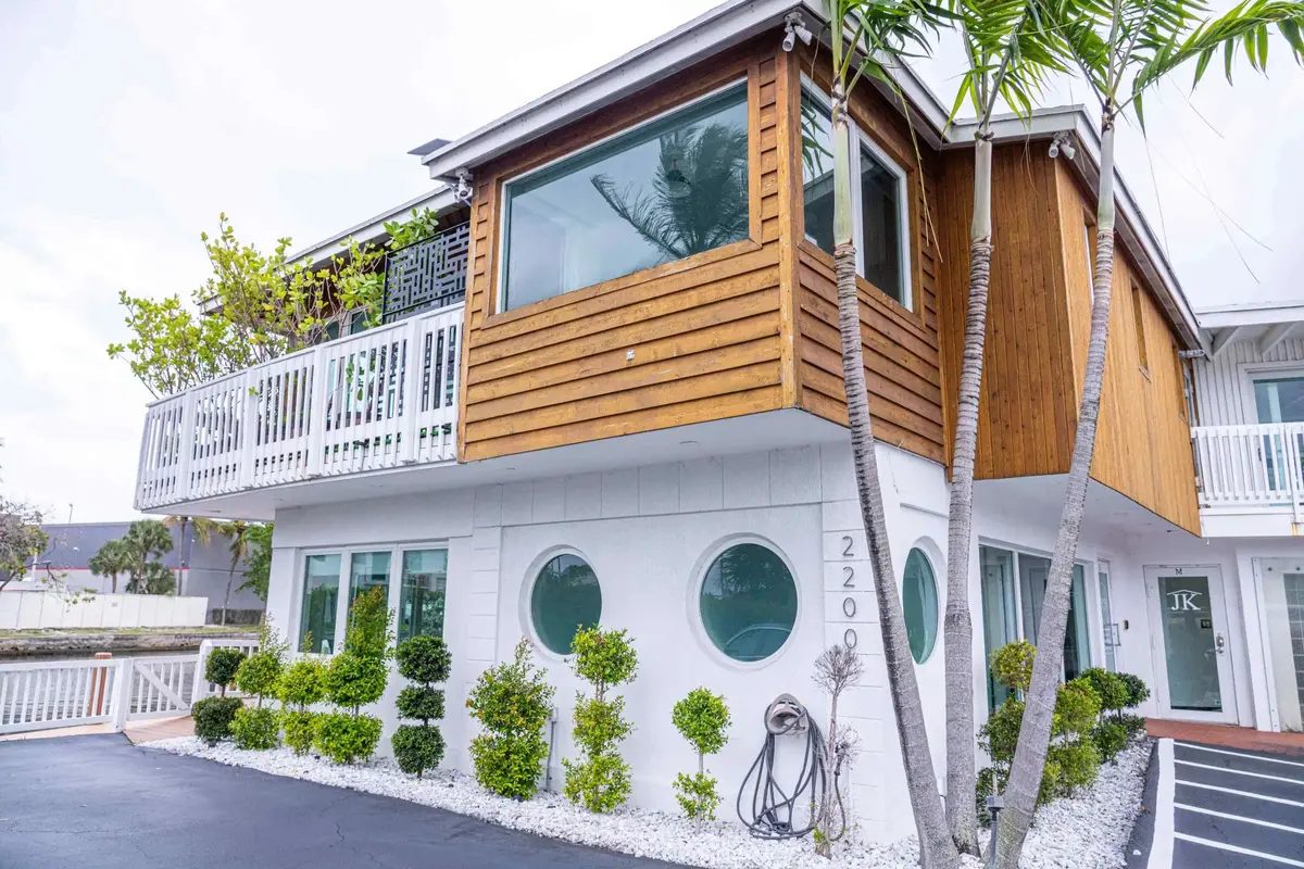 Photo-967 at 2200 NE 26th Street A, Wilton Manors
