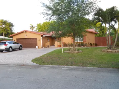 2755 NW 84th Avenue, Coral Springs – sold