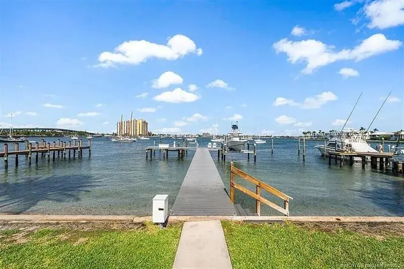 0a44c63b29e1f1215dbc285325cd209e-uncropp at 2941 Lake Drive, Singer Island