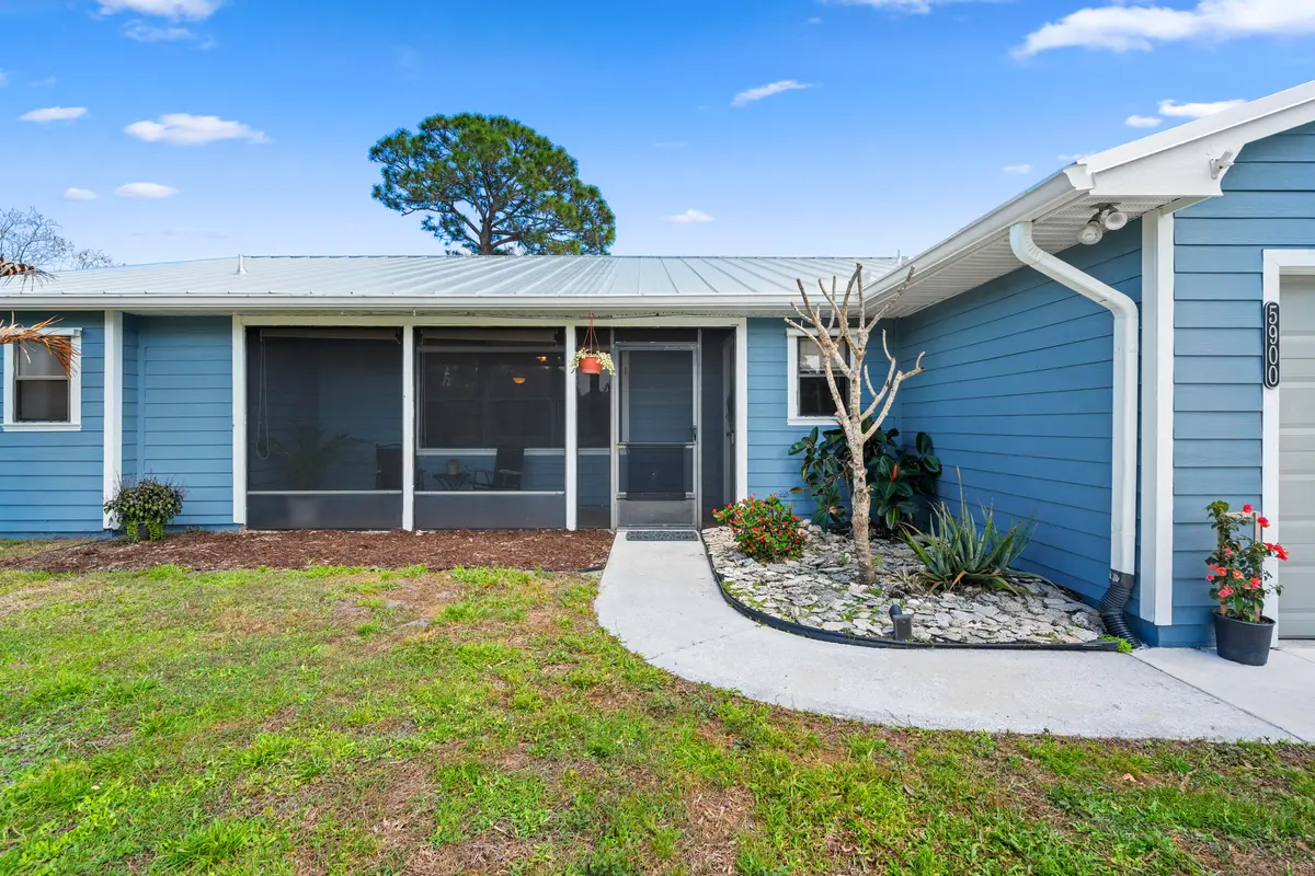 Front Entrance at 5900 Birch Drive, Fort Pierce
