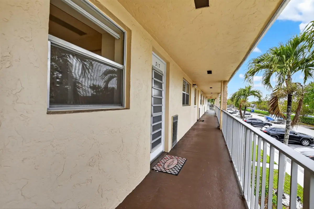 3-web-or-mls-DSC_4684 at 9855 Sandalfoot Boulevard Apt 317, Boca Raton