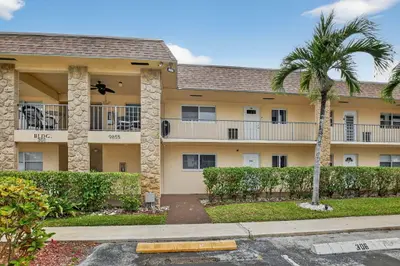 9855 Sandalfoot Boulevard Apt 317, Boca Raton – Condominium for sale
