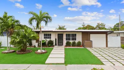 1895 Violet Avenue, West Palm Beach – sold