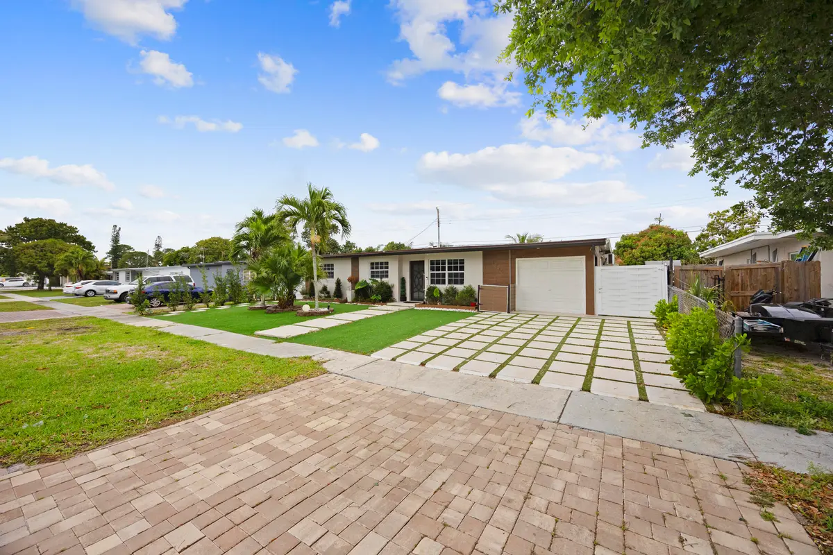 4_453a1401 at 1895 Violet Avenue, West Palm Beach