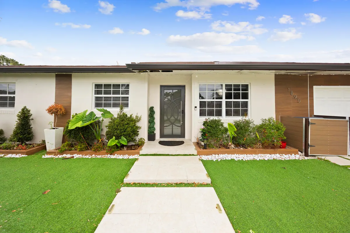 1_453a1409 at 1895 Violet Avenue, West Palm Beach
