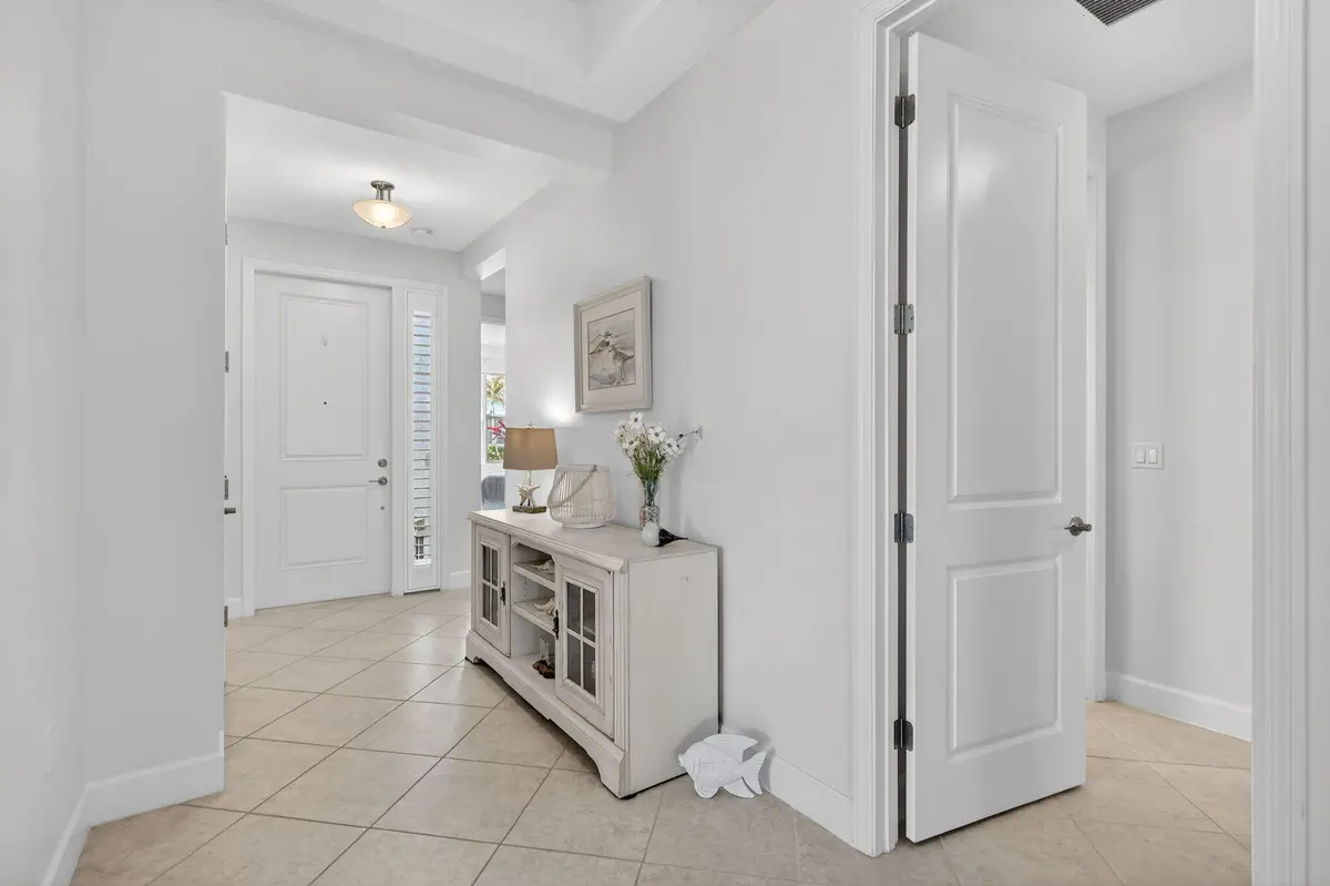 VALENCIA CAY 11377 SW WILLOW LANE at 11377 SW Willow Lane, Port St. Lucie