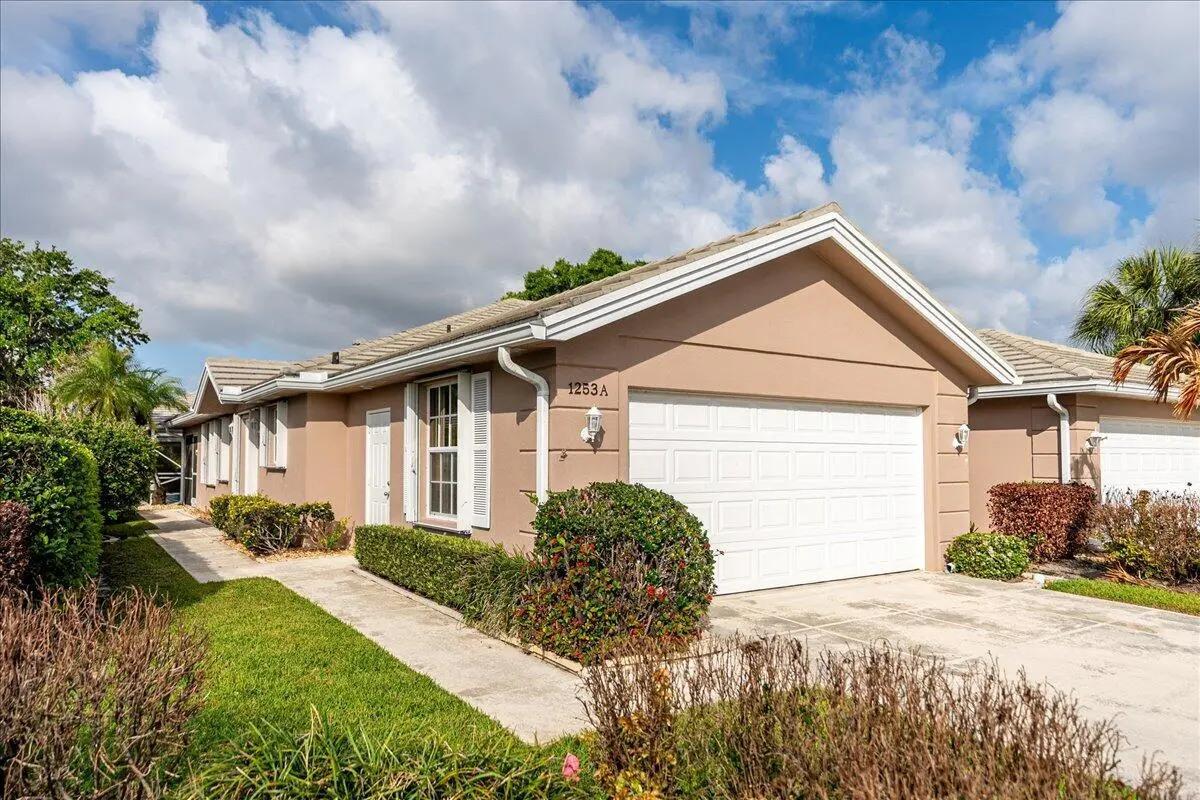 04-DSC2505 at 1253 NW Bentley Circle #a, Port St. Lucie