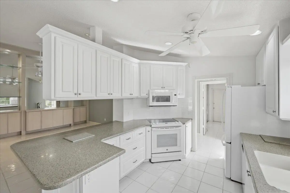 19-DSC2559 at 1253 NW Bentley Circle #a, Port St. Lucie