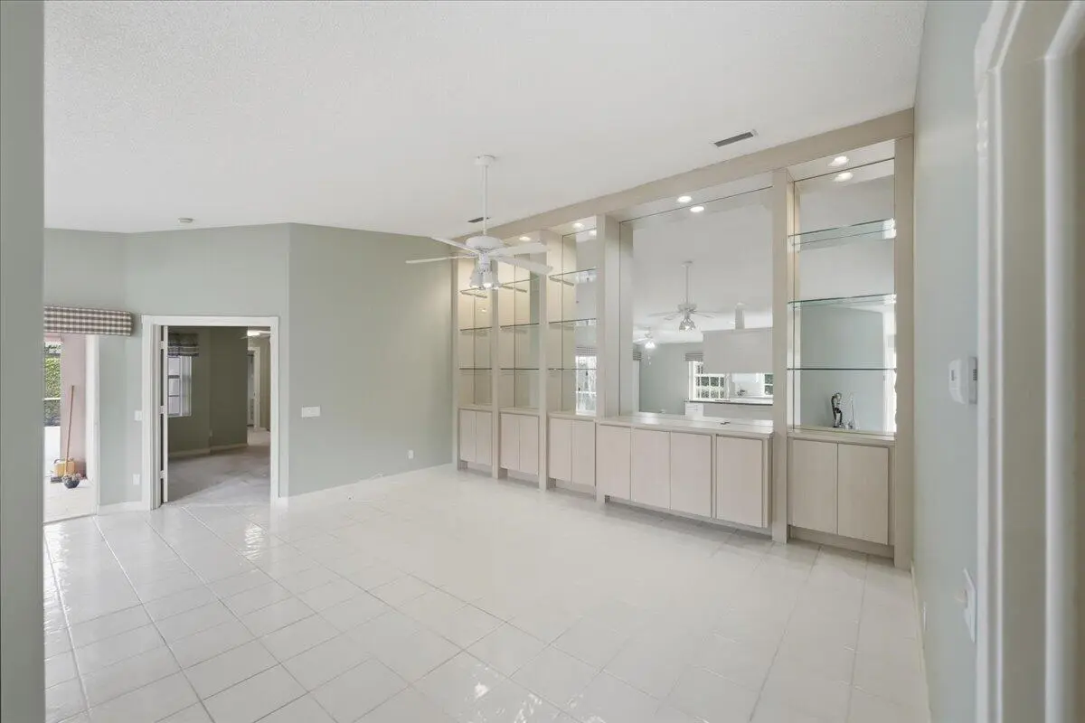 25-DSC2589 at 1253 NW Bentley Circle #a, Port St. Lucie
