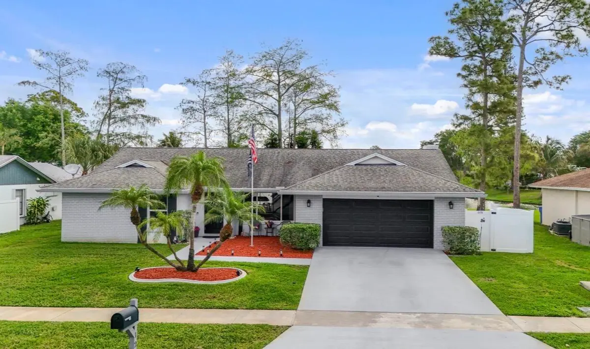 IMG_3219 at 125 Parkwood Drive, Royal Palm Beach