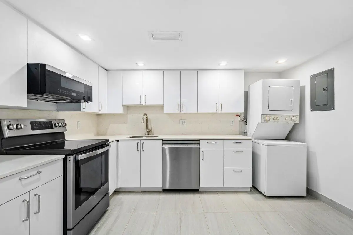 005-100WorthAvenue-320-PalmBeach-FL-3348 at 100 Worth Avenue 320, Palm Beach