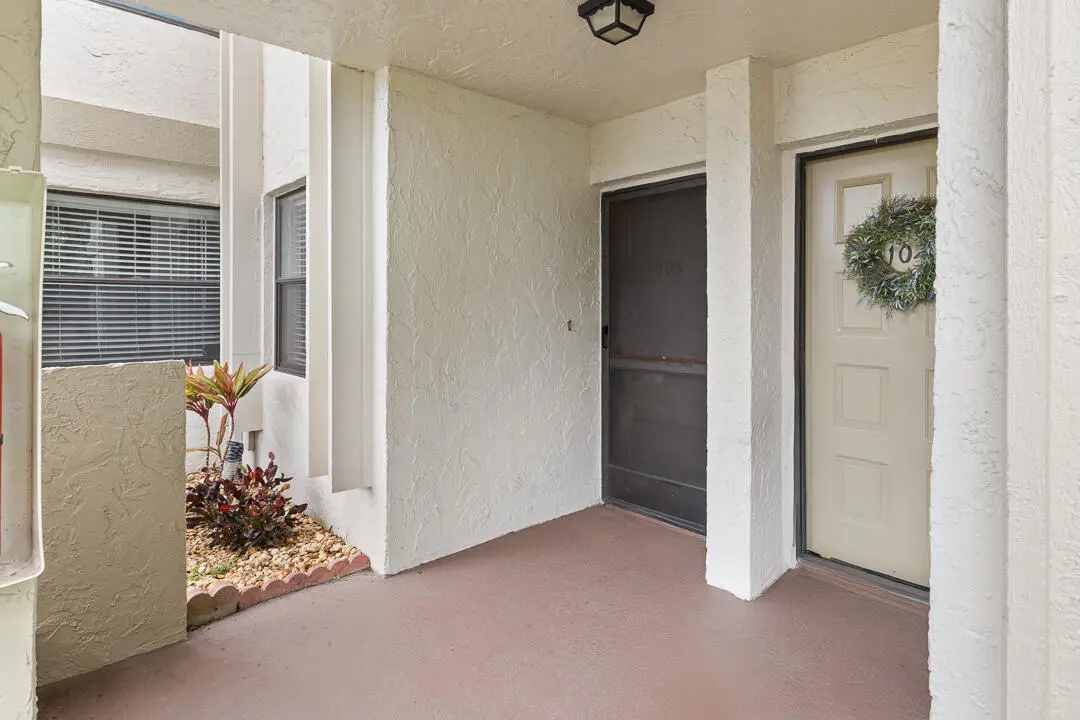 Front at 12962 Briarlake Drive 103, Palm Beach Gardens