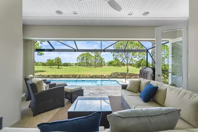 842 Carolina Circle, Vero Beach – sold