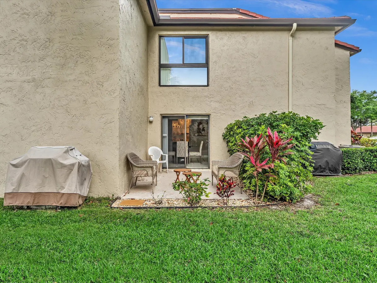 03-FPP0485 at 8410 Casa Del Lago 20-a, Boca Raton