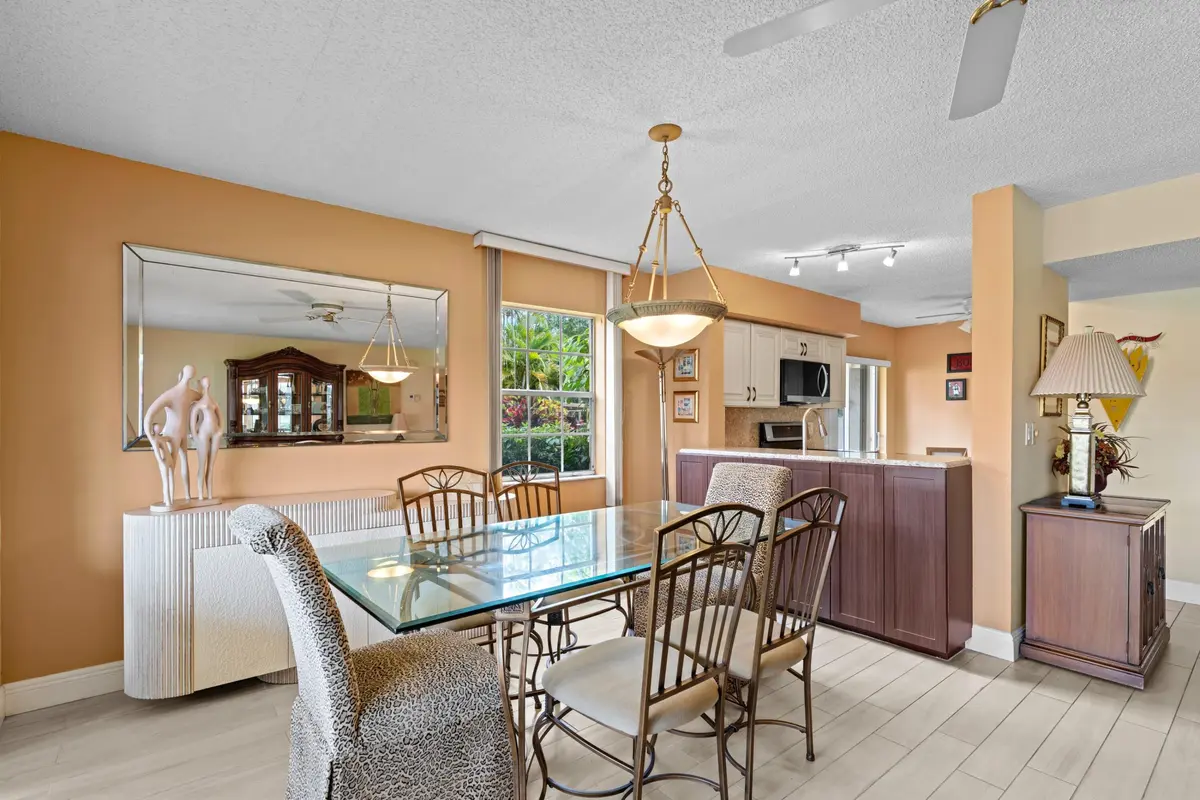 Dining Room at 14407 Via Royale 1, Delray Beach