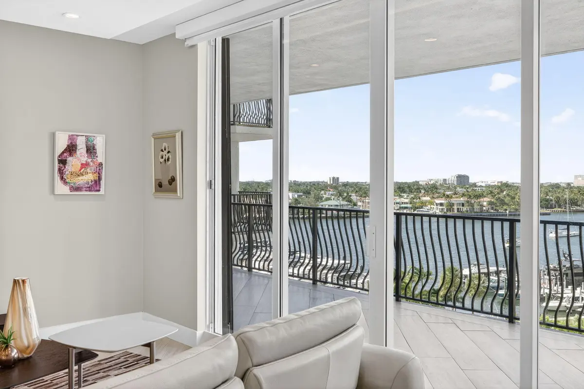 16-web-or-mls-16-print-699A6124 at 100 S Birch Road 803, Fort Lauderdale