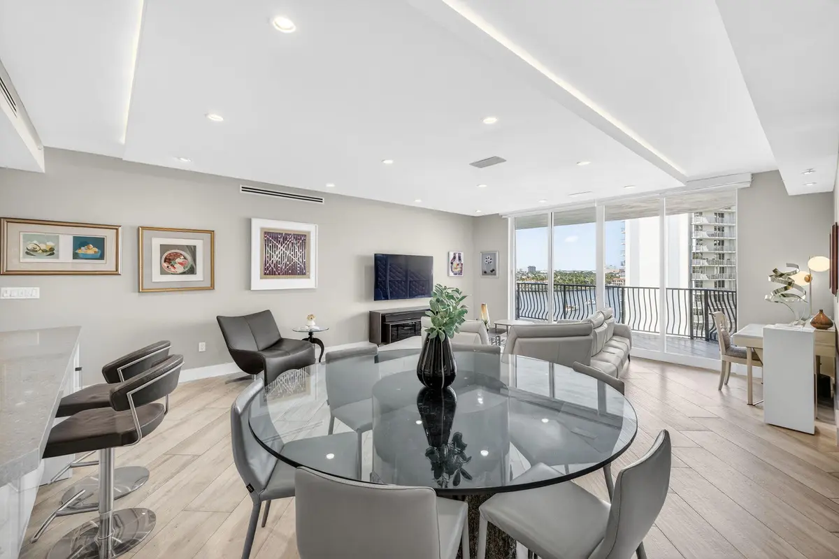 18-web-or-mls-18-print-699A6137 at 100 S Birch Road 803, Fort Lauderdale