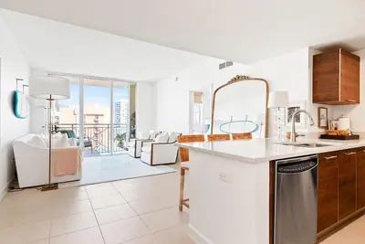 480 Hibiscus Street 836, West Palm Beach – sold