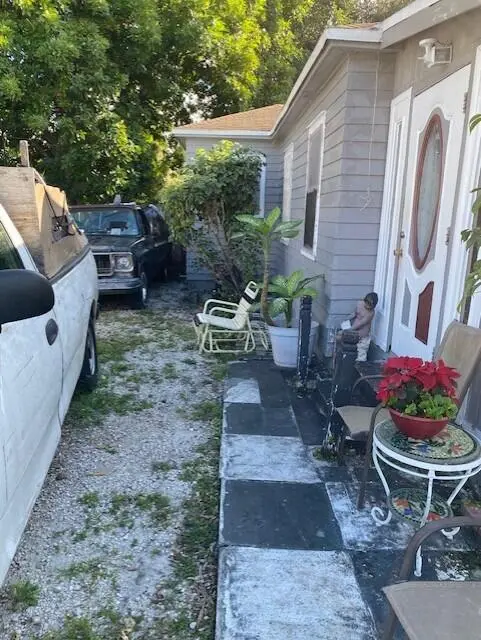 Side at 102 NW 28th Way, Fort Lauderdale