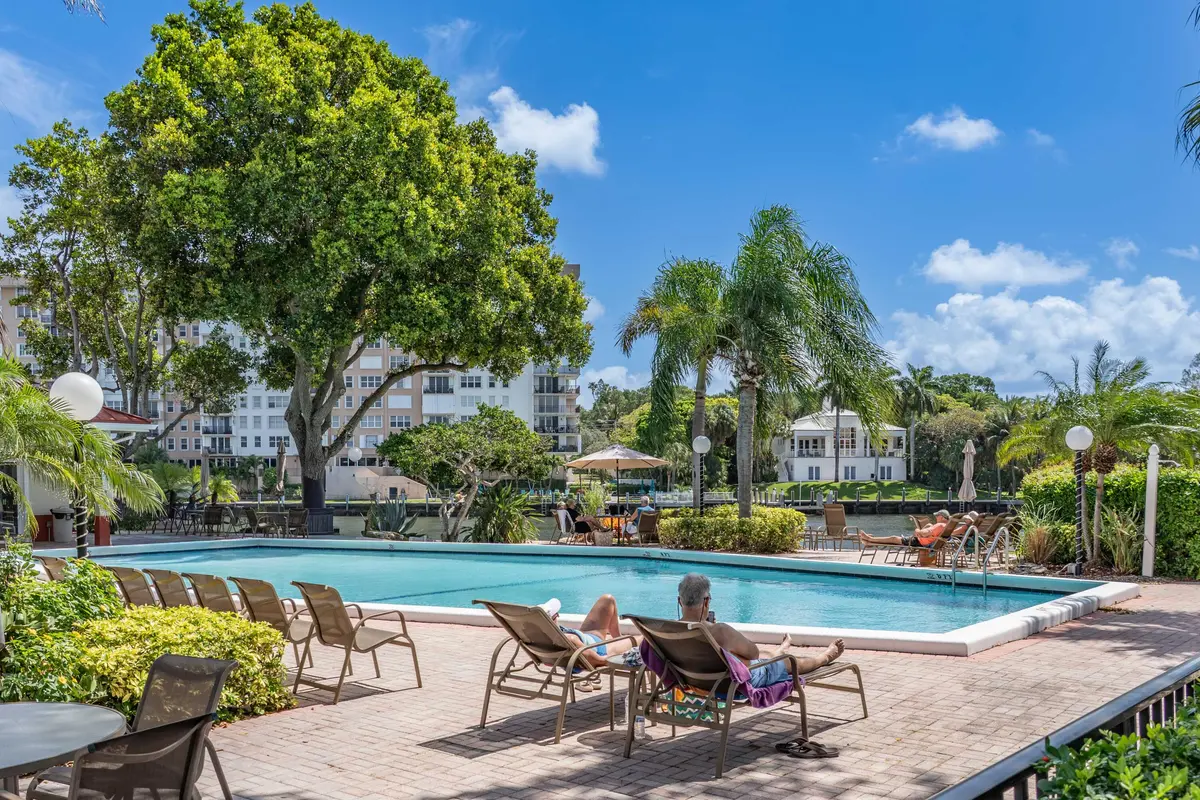 3180 NE 48CT unit 201-48 at 3180 NE 48th Court 201, Lighthouse Point