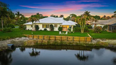 4528 SW Fenwick Lane, Palm City – Single Family Residence for sale