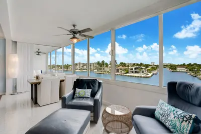 201 N Riverside Drive 402, Pompano Beach – Stock Cooperative for sale