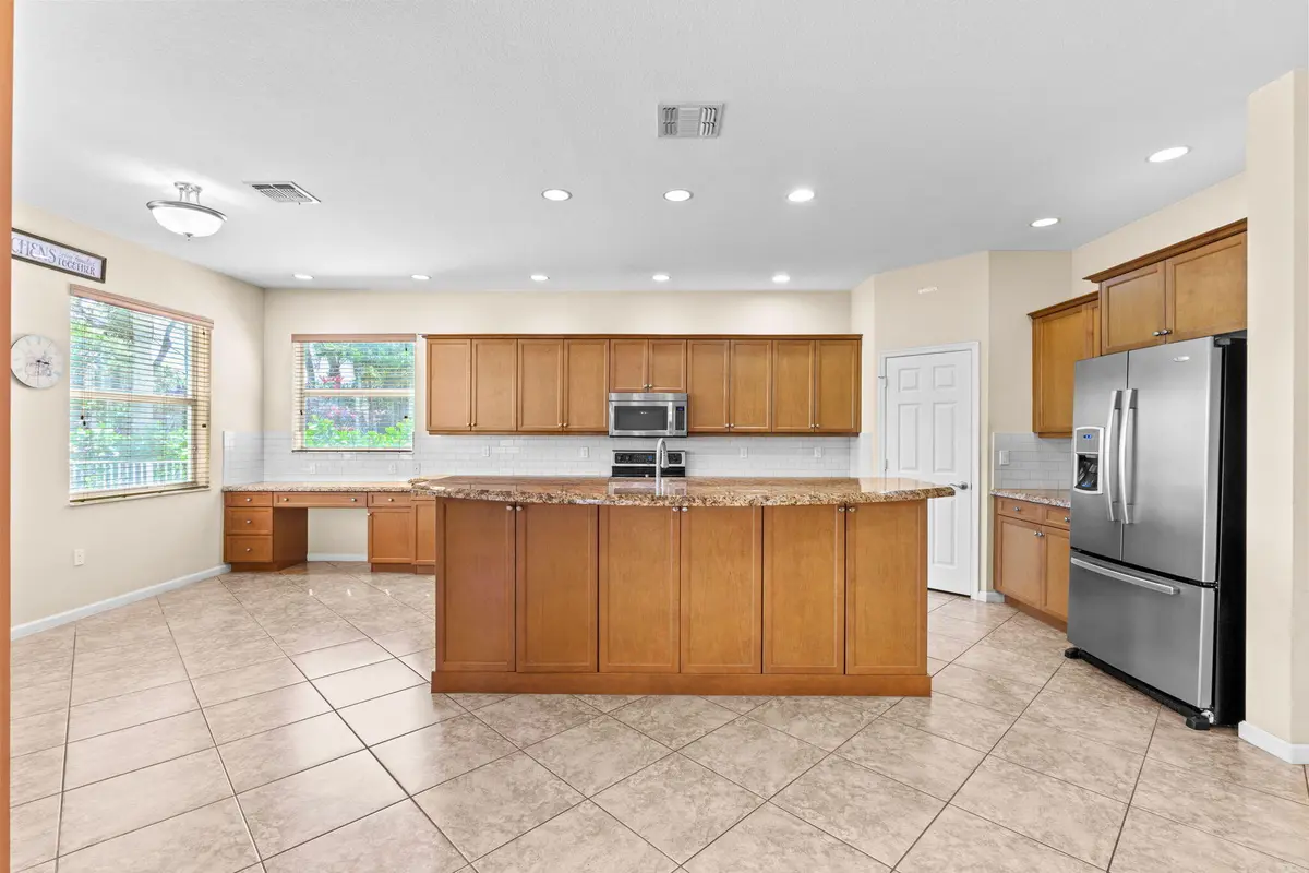 Kitchen at 9723 Phipps Lane, Wellington