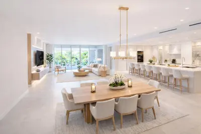 220 SE Mizner Boulevard 305, Boca Raton – sold