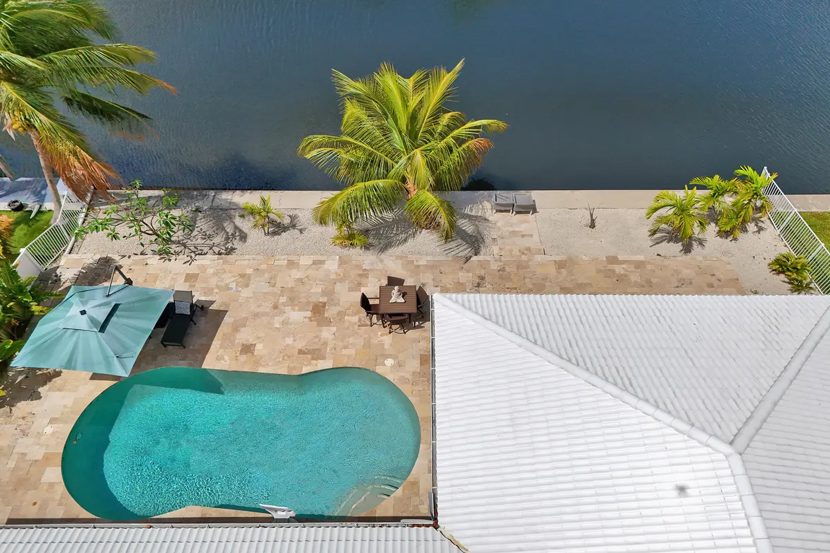 DJI_20260331122427_0183_D at 5711 Bayview Drive, Fort Lauderdale