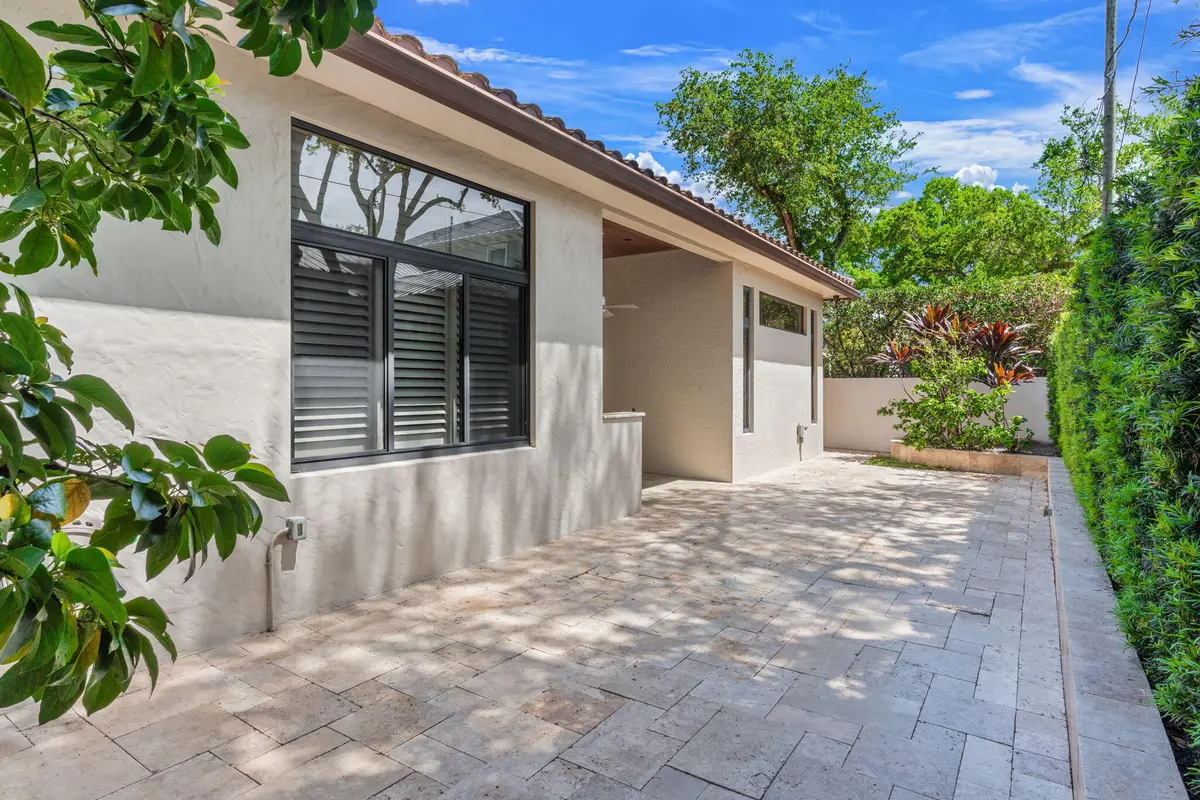 8-web-or-mls-1212 Ponce de Leon Dr Fort at 1212 Ponce De Leon Drive, Fort Lauderdale