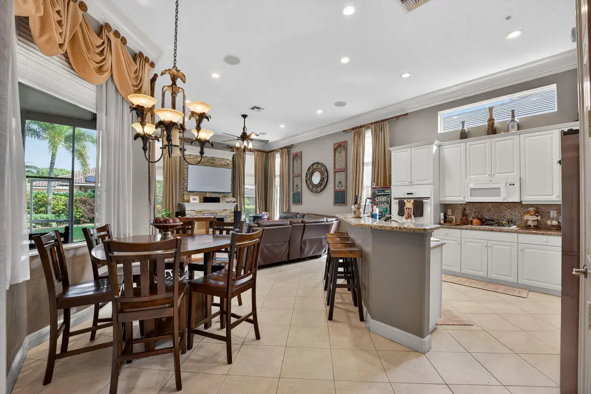 14-web-or-mls-DSC04122 at 7741 NW 120th Drive, Parkland