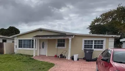 4250 SW 24th Street, West Park – sold