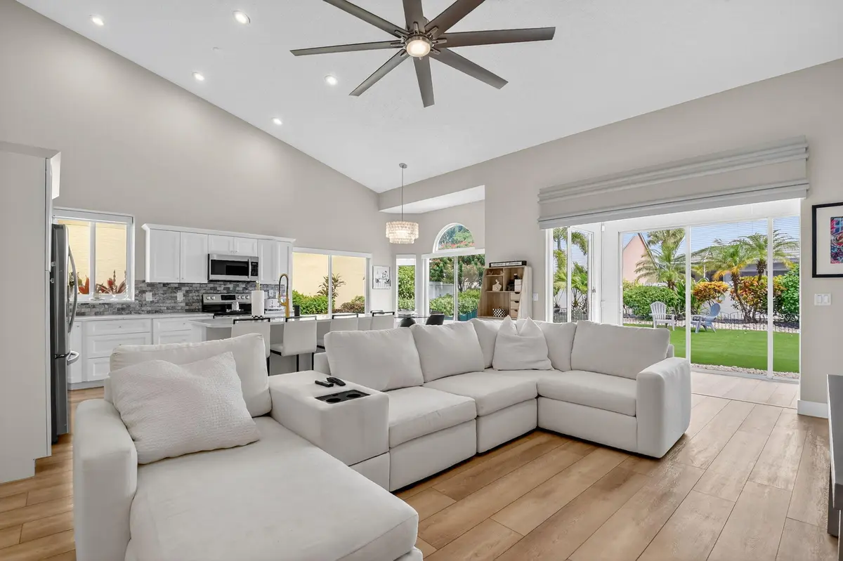 13-web-or-mls-012_DSC_7646 at 8385 Horseshoe Bay Road, Boynton Beach