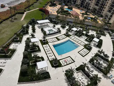 200 Ocean Trail Way 1008, Jupiter – sold